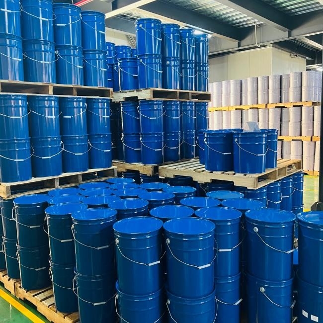 Resistencia a los rayos UV - Resina epoxi resistente para un rendimiento de aislante exterior duradero
